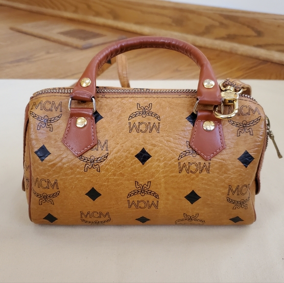 Mini MCM Shoulder Bag - Picture 3 of 16